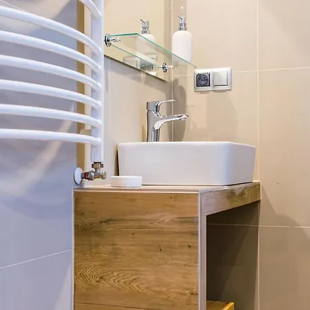 Apartamenty-obok 1 * Zator